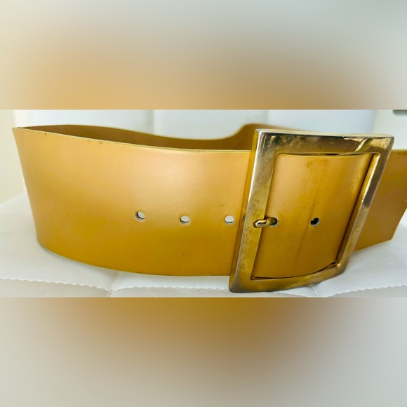 Croute de vachette vintage gorgeous beige camel leather belt -  gold buckle. - Picture 2 of 9